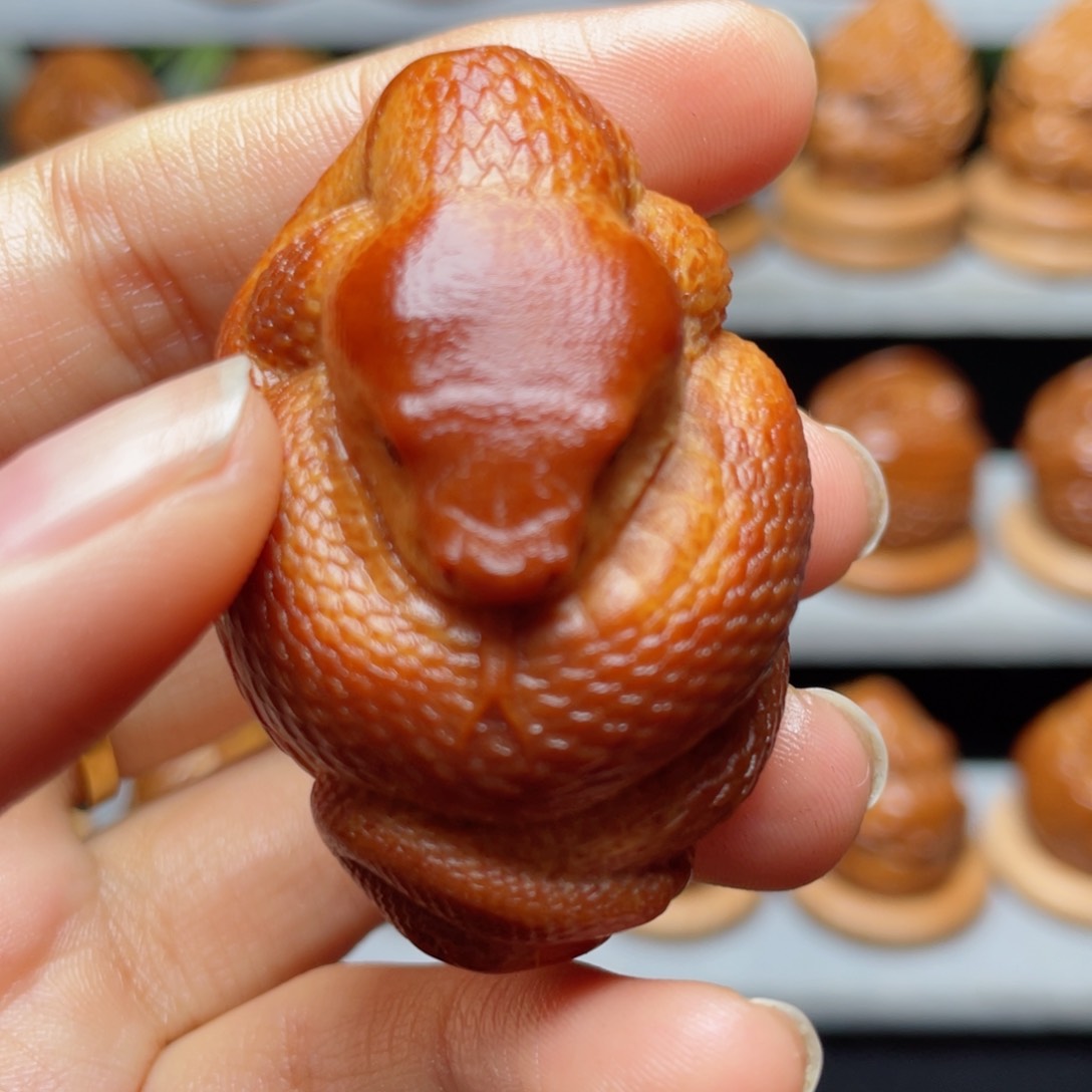 吊坠橄榄核蛇单子3.3