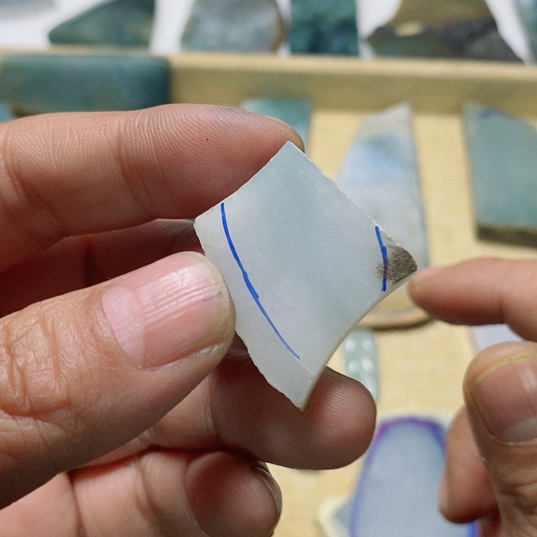 定制翡翠未镶嵌翡翠