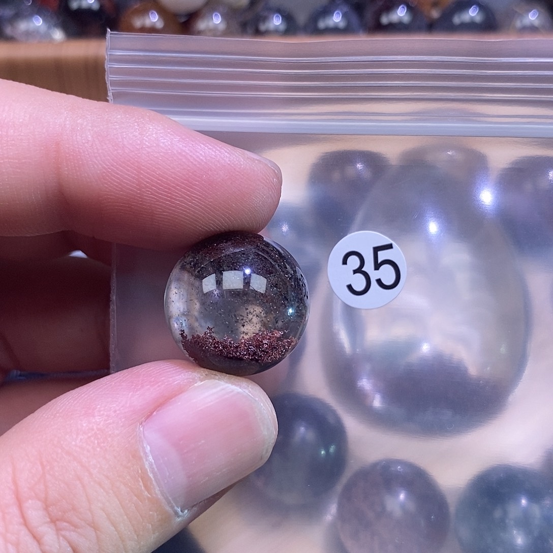 赖****水晶吊坠(不含链)未镶嵌