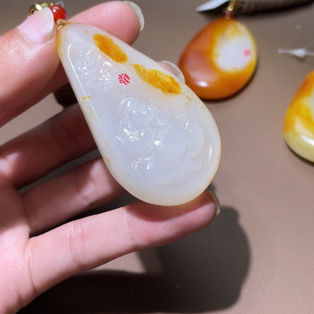 和田玉颈饰未镶嵌Z6