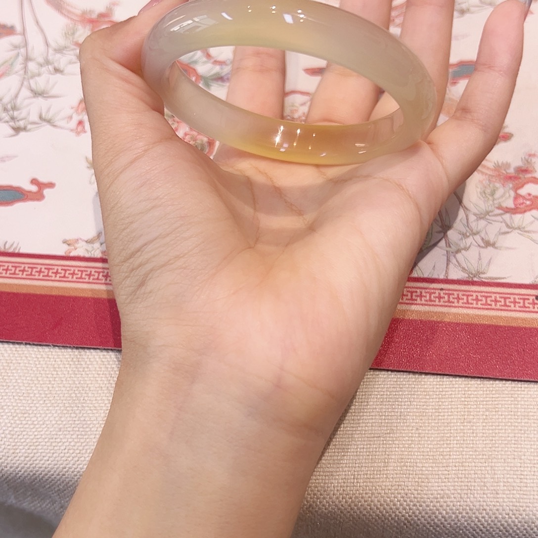 玛瑙/玉髓未镶嵌手镯