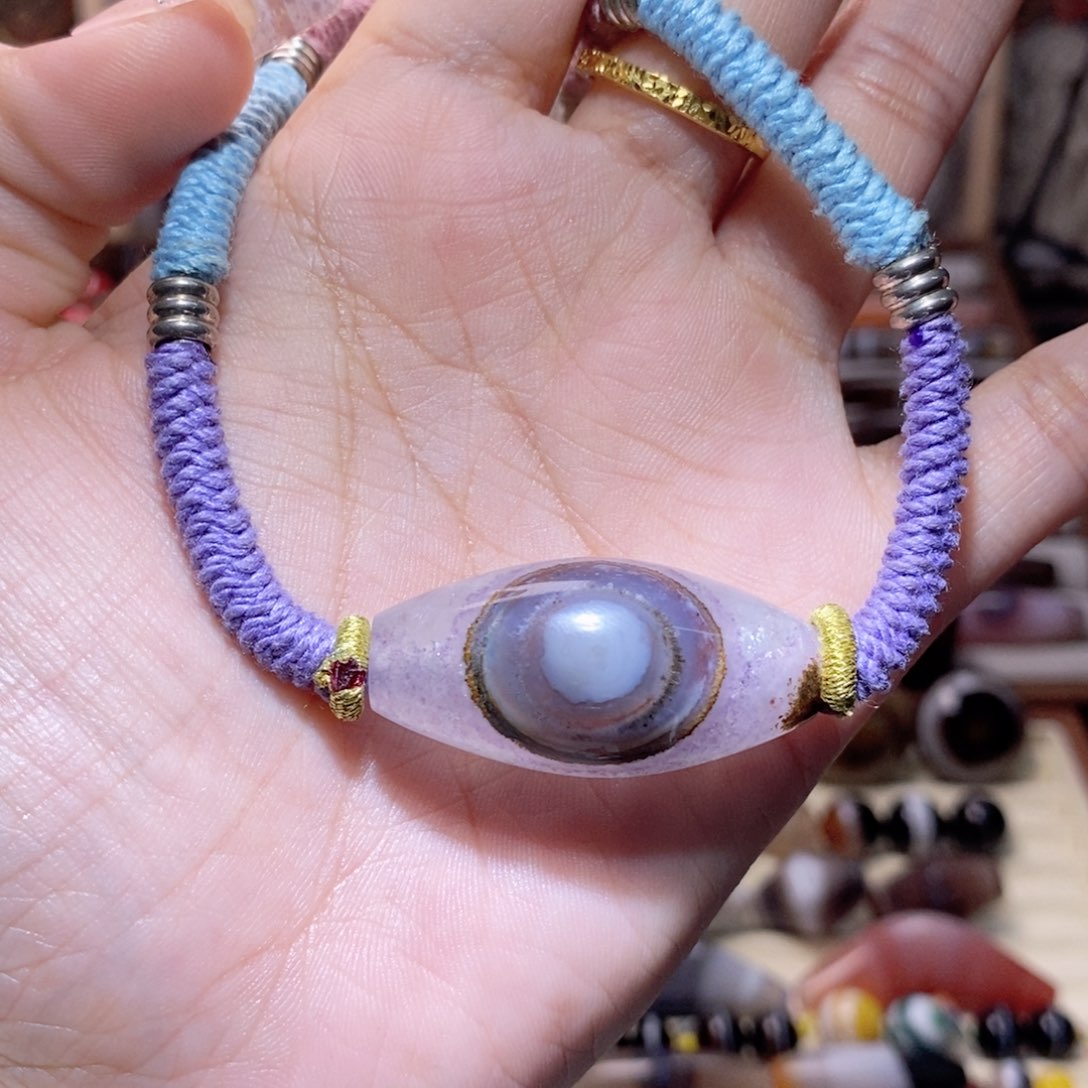 玛瑙/玉髓颈饰未镶嵌“****?