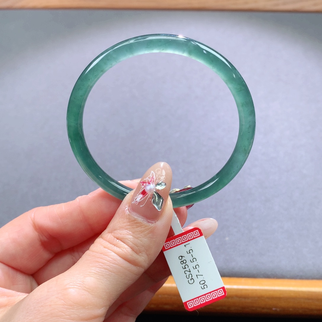 翡翠手镯未镶嵌天然翡翠手镯