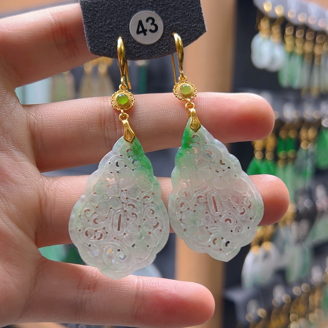 未镶嵌翡翠耳饰翡翠