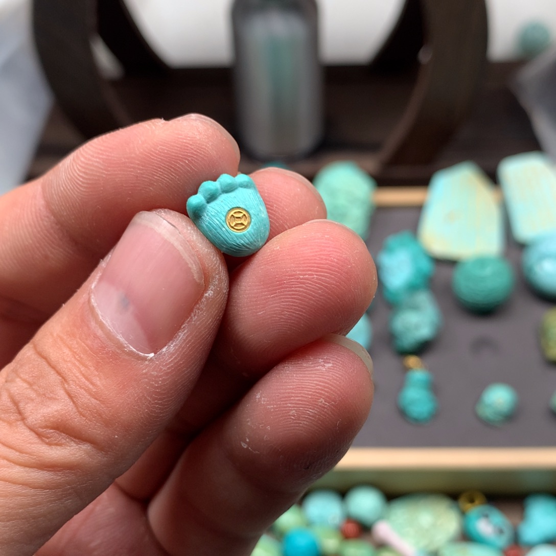 绿松石雕刻未镶嵌