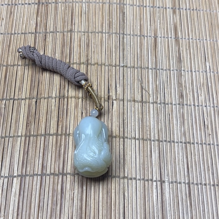 㞻***和田玉未镶嵌挂件