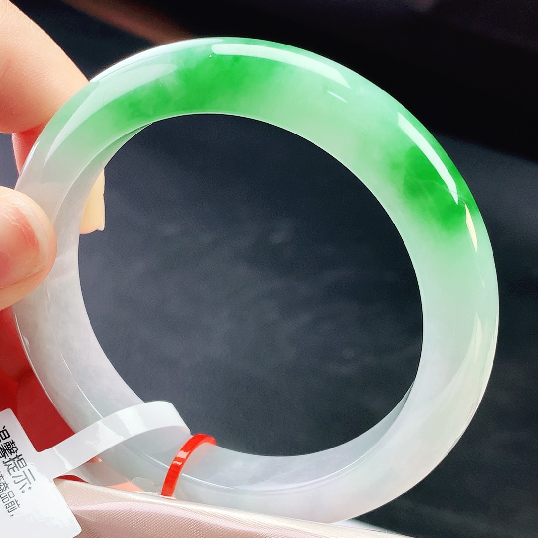 未镶嵌手镯翡翠57圈