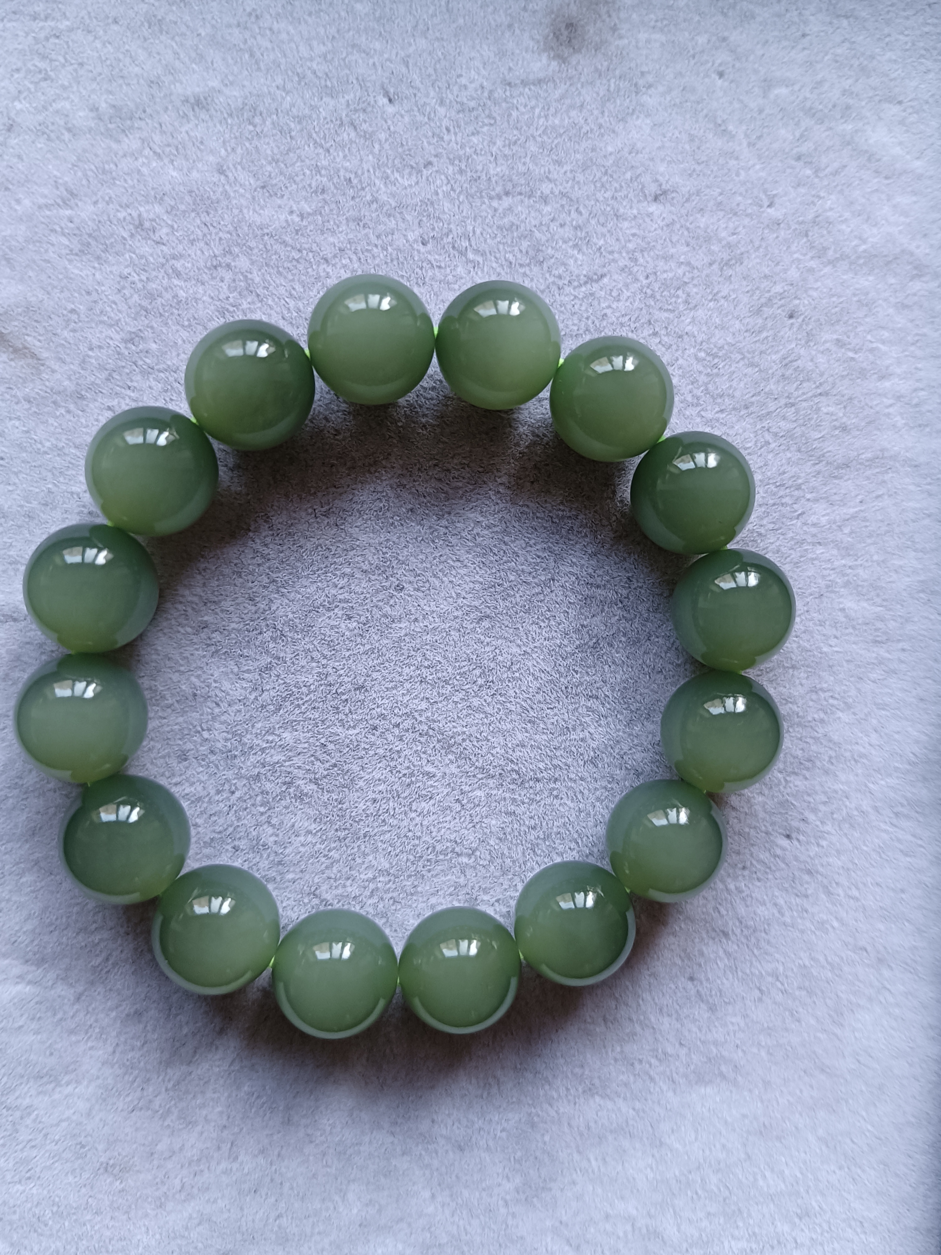 《和田玉》老坑料猫眼粉青葡萄肉12厘手串