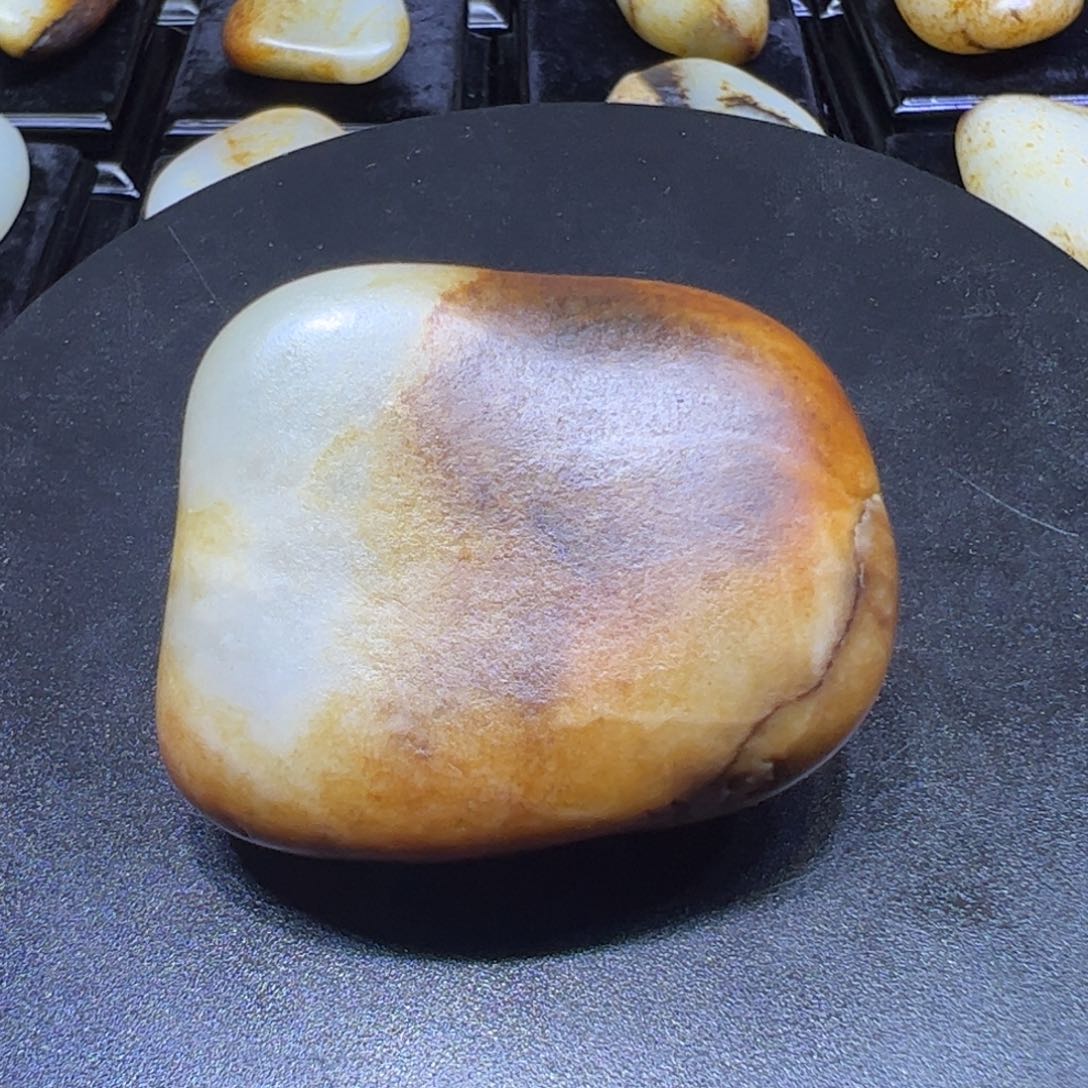 和田玉（子料）未镶嵌颈饰101克