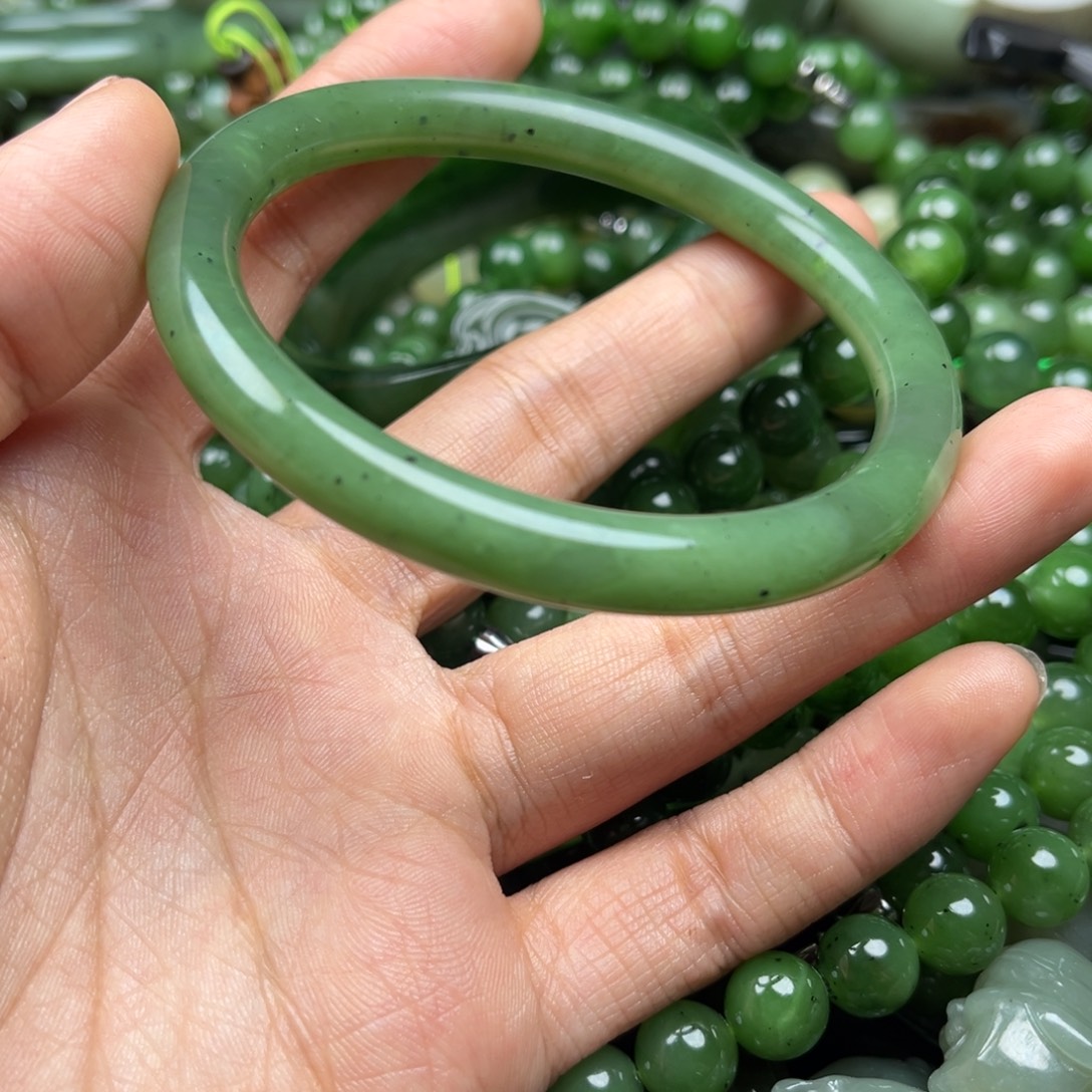 和田玉（碧玉）未镶嵌手镯60