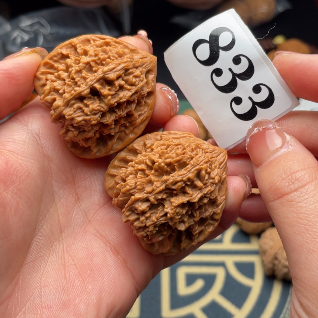 桃核把件42精品满天星833号