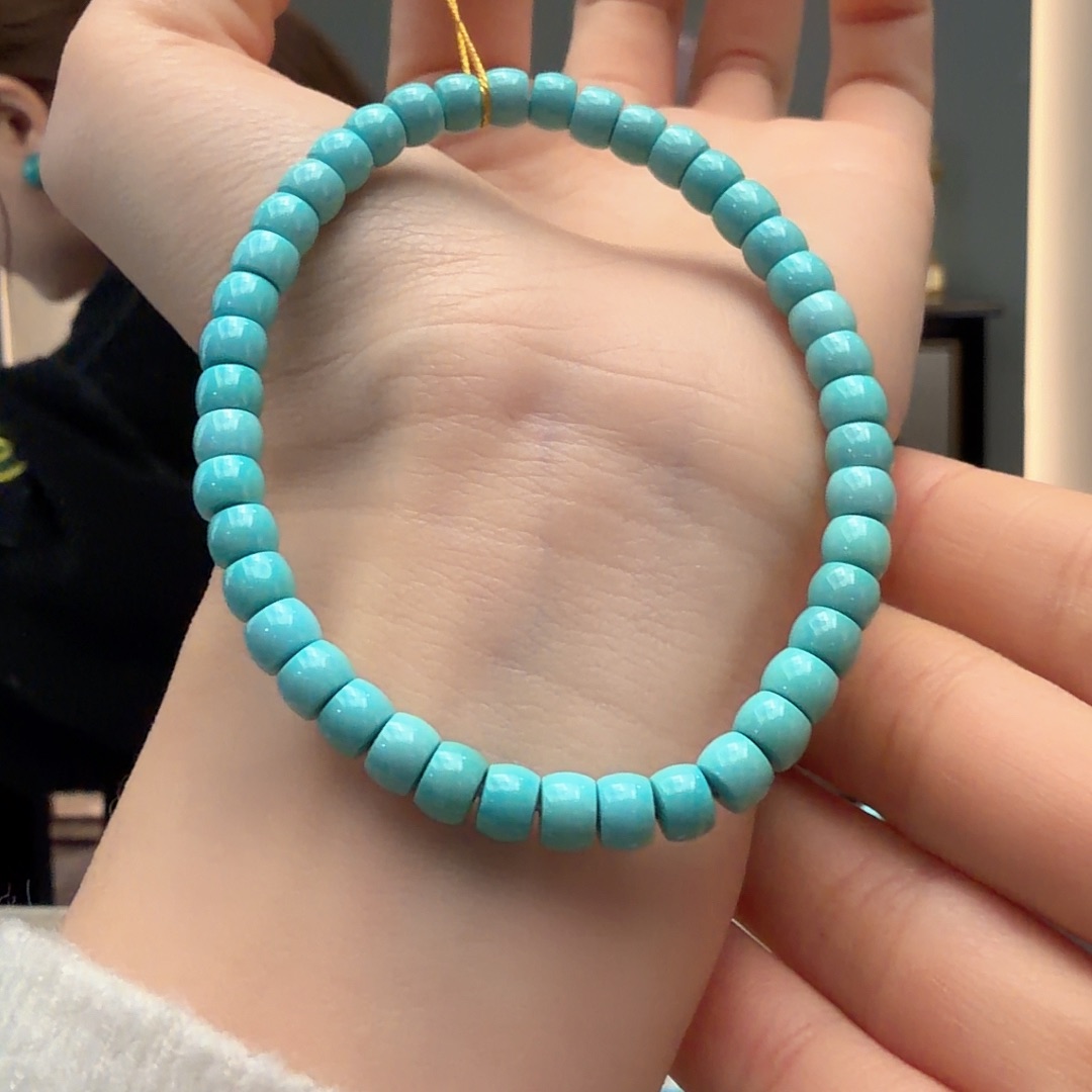 绿松石未镶嵌颈饰