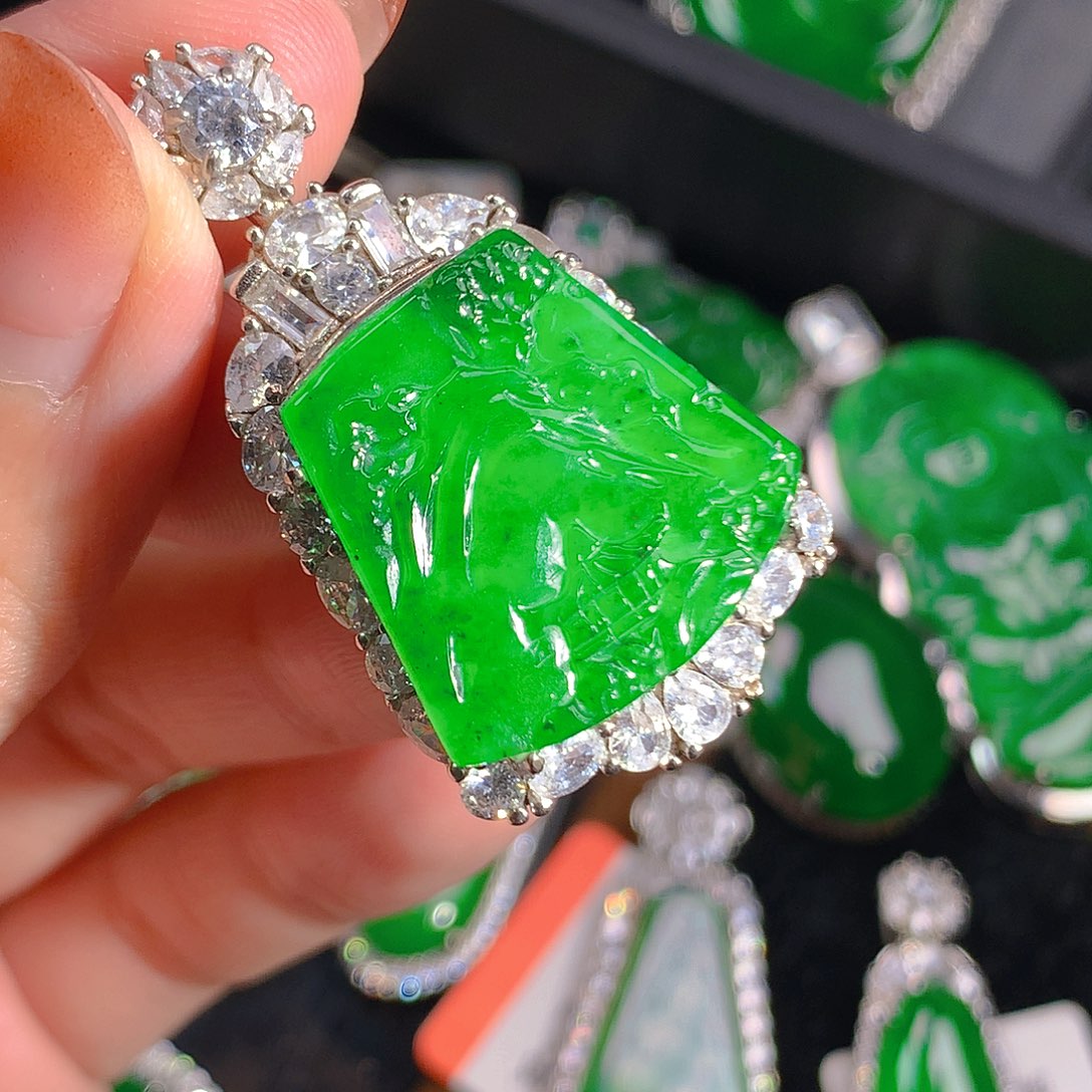 翡翠吊坠(不含链)未镶嵌