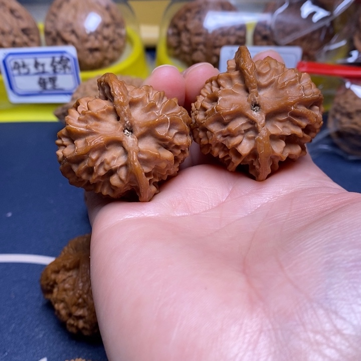 把件文玩核桃苹果园