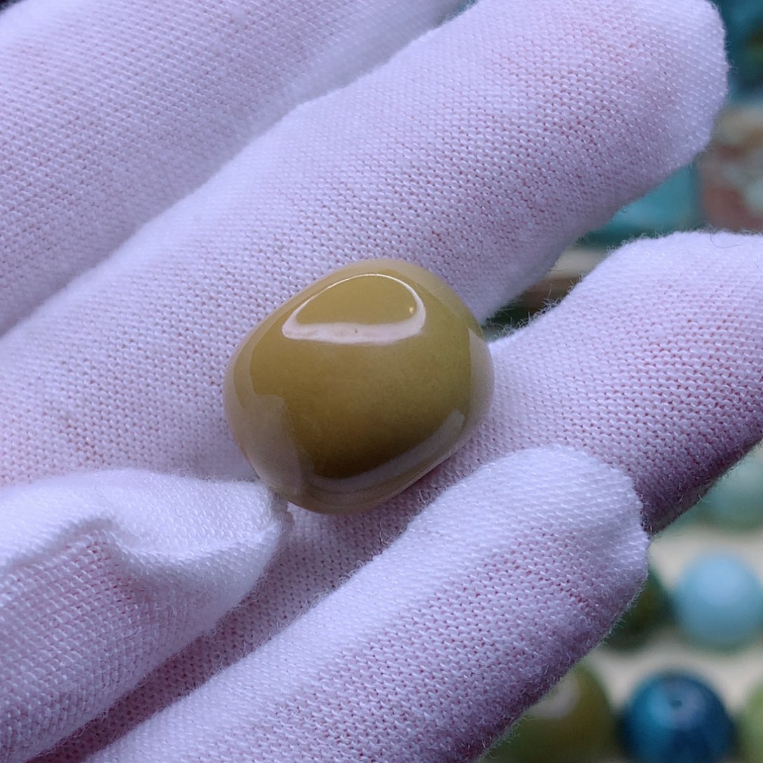 绿松石颈饰未镶嵌