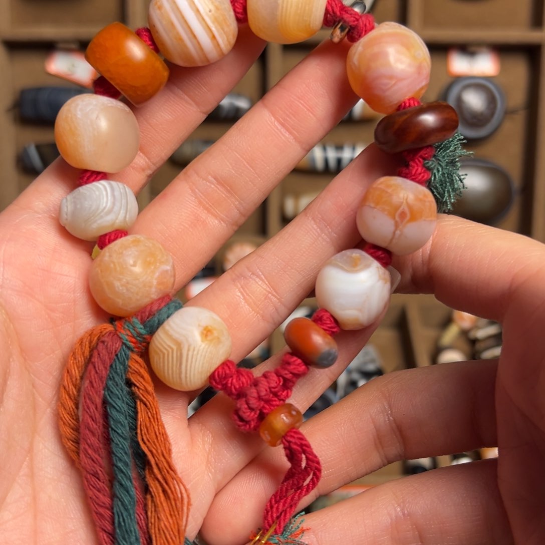 玛瑙/玉髓手串未镶嵌