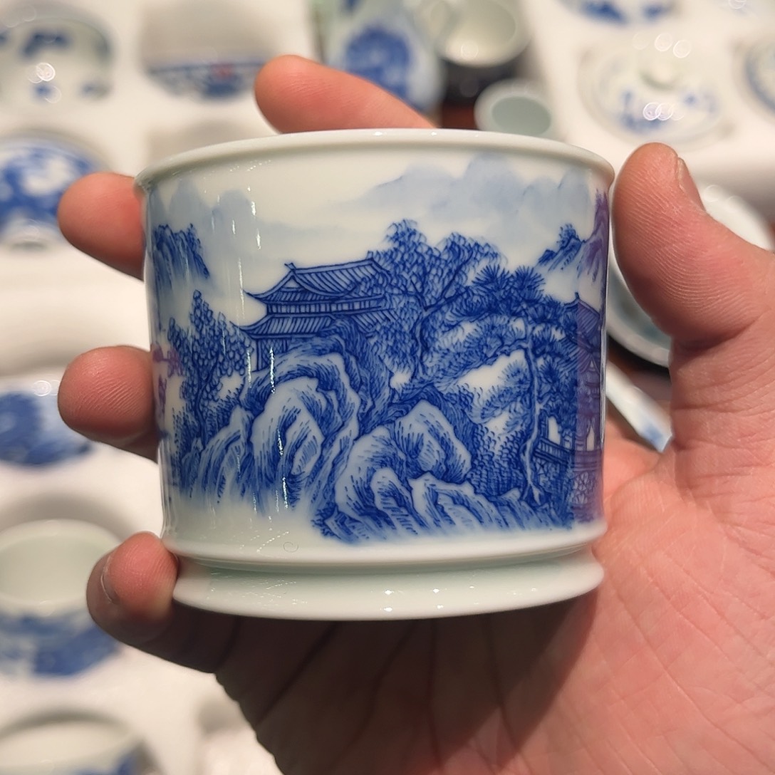 蘇*徃青花山水主人杯一只