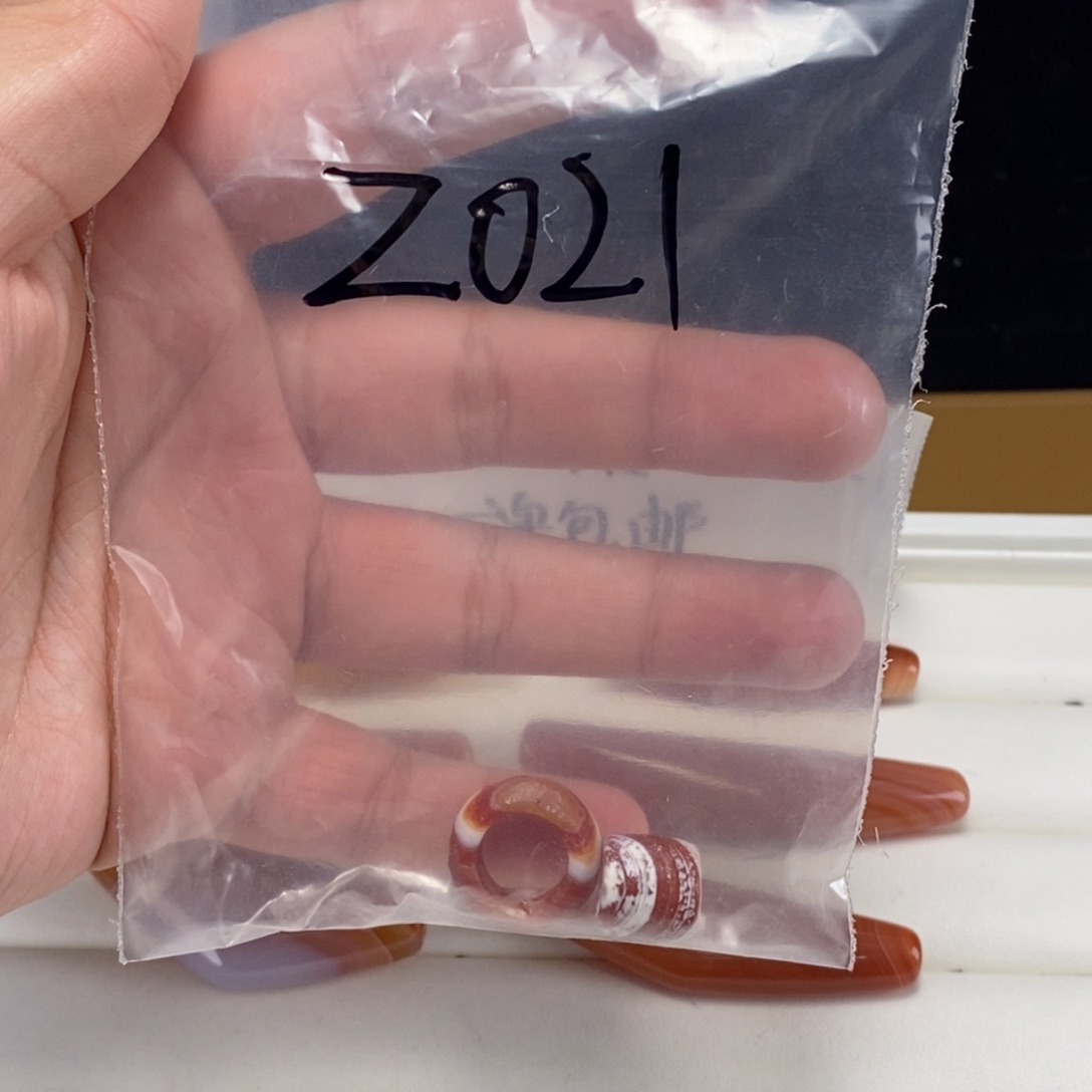 合金颈饰玛瑙/玉髓会****子