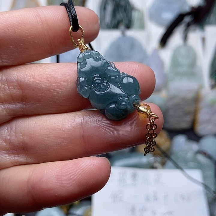 翡翠吊坠(不含链)未镶嵌翡翠