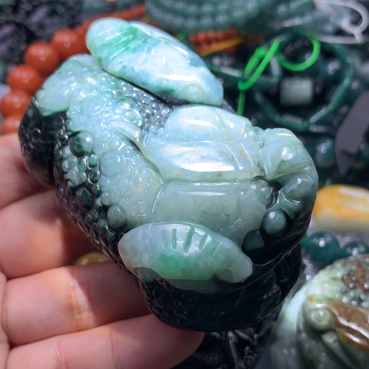 翡翠颈饰未镶嵌保真天然A货翡翠