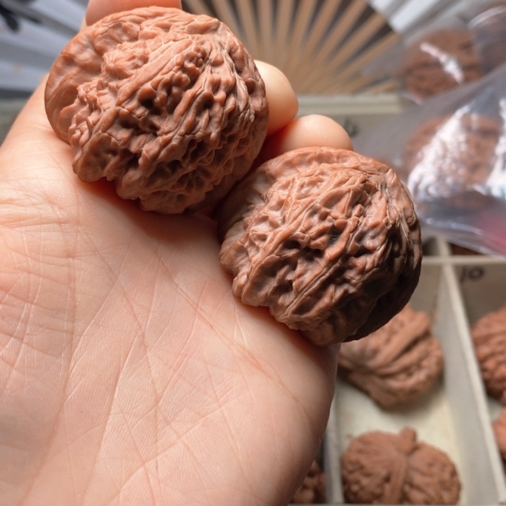 文玩核桃吊坠洪*三角白