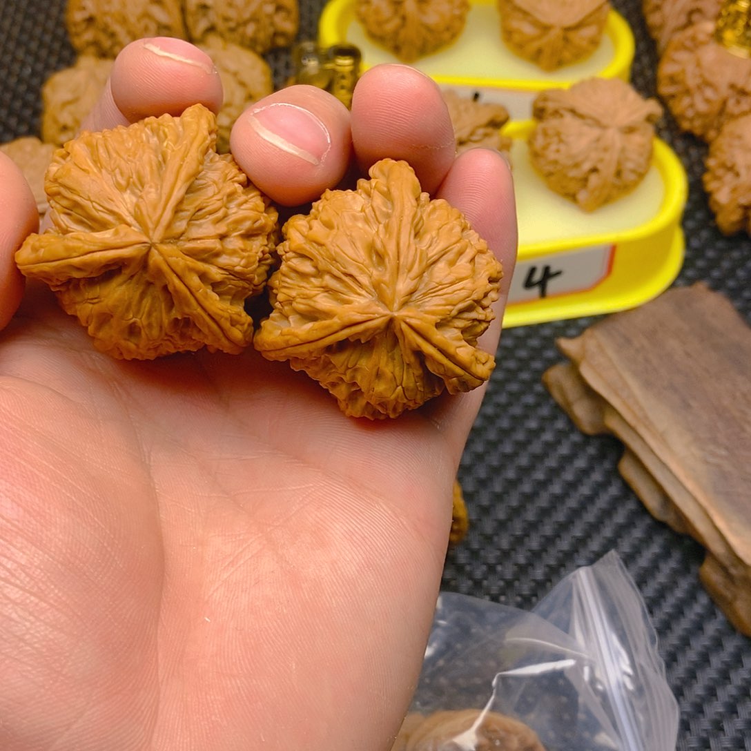 核桃野****子文玩核桃文玩核桃