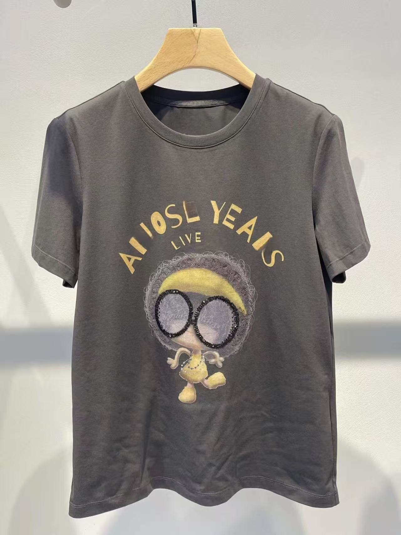 【商场同款】2025夏少女风灰色简约中长款圆领印花短袖T恤6150