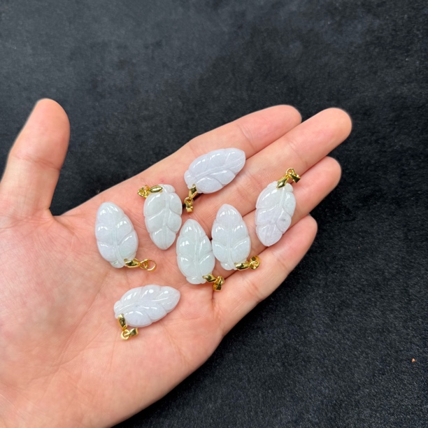 高端奢饰精美翡翠叶子吊坠 C477多样性发一0