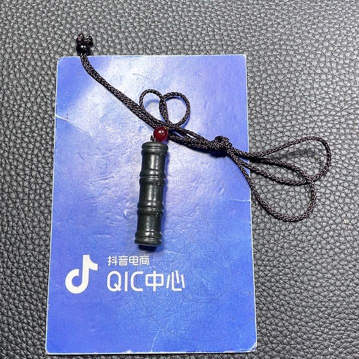 和田玉颈饰未镶嵌老*拉