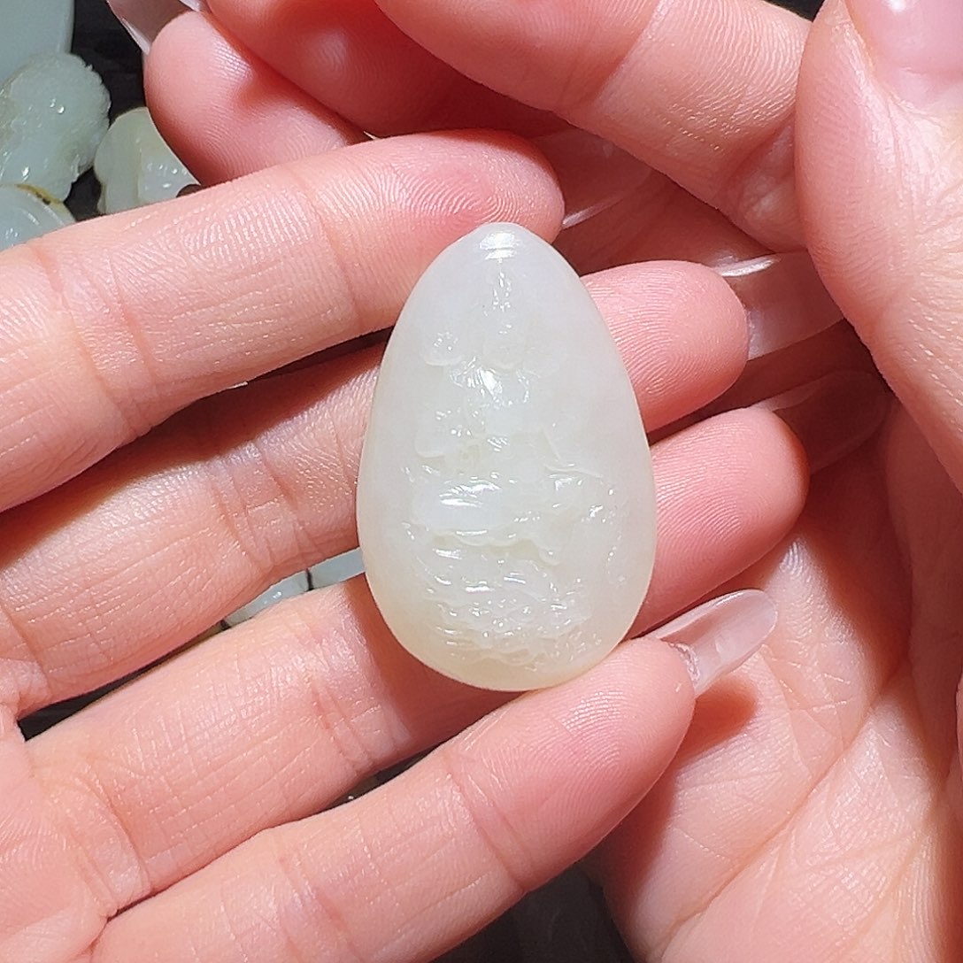 颈饰未镶嵌和田玉迟***福