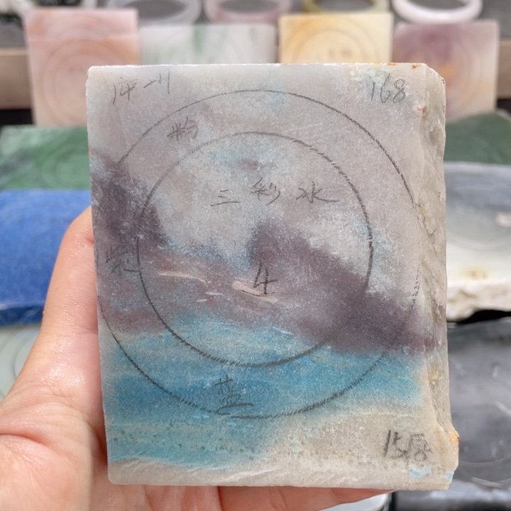 石英质玉未镶嵌手镯定制