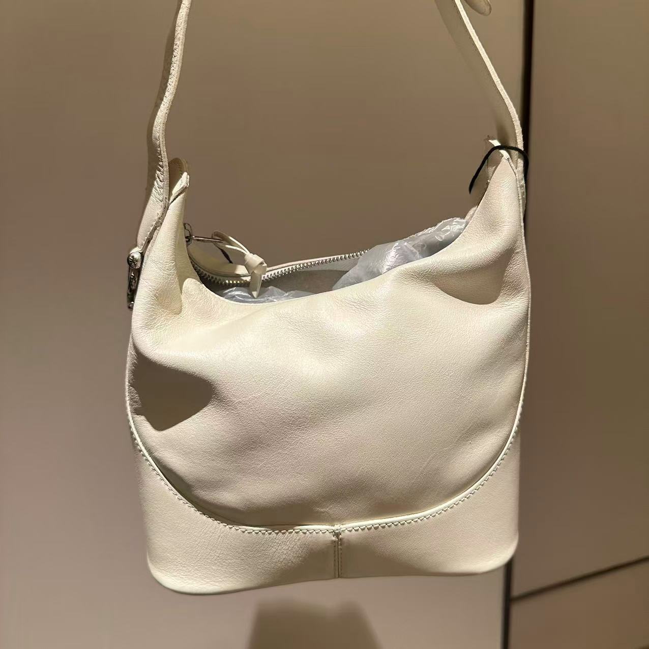 95新 LOEWE/罗意威 罗意威白色单肩包/非真假不退补不换