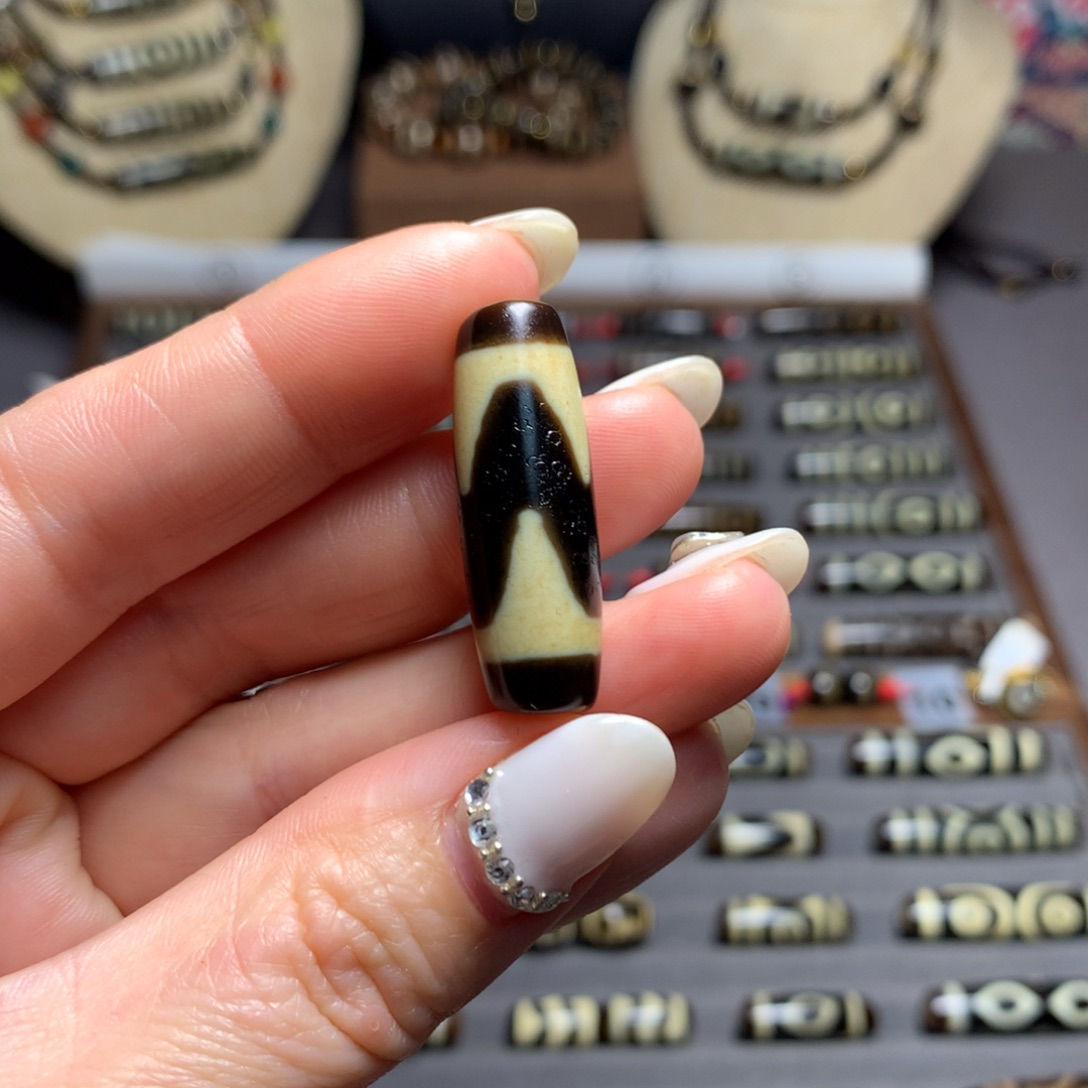 玛瑙/玉髓未镶嵌吊坠(赠链)