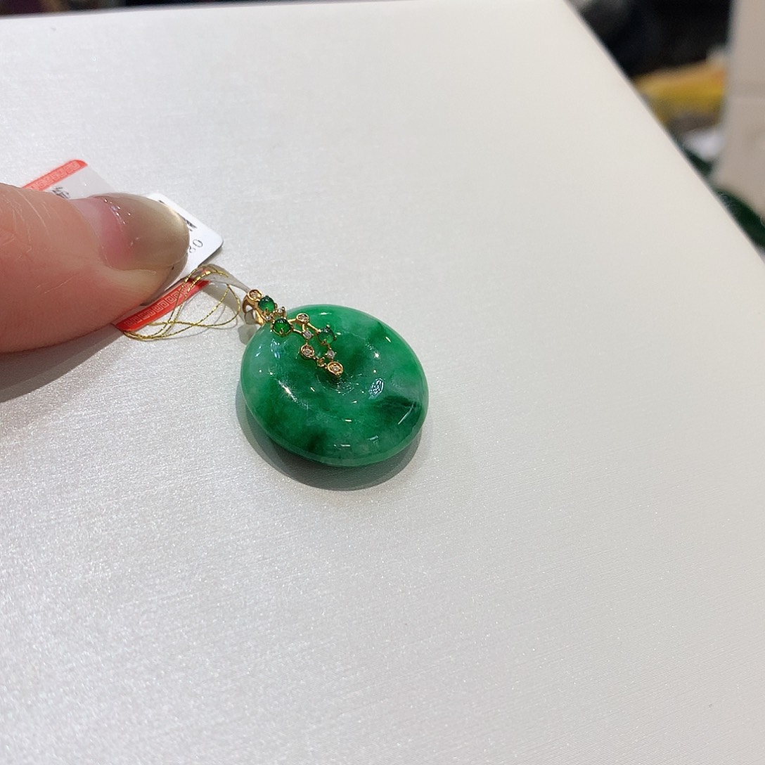 翡翠18K金镶嵌吊坠(不含链)