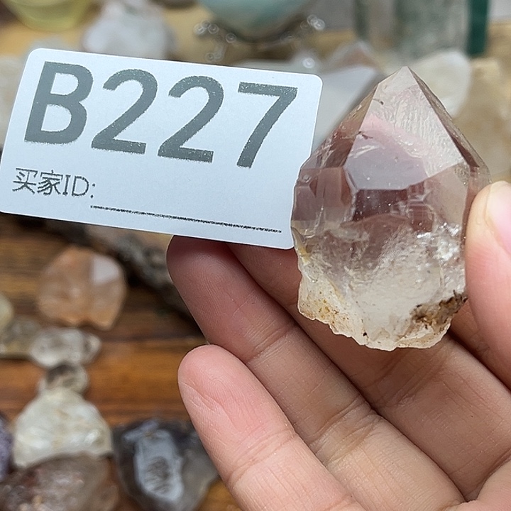 用***0珠宝半成品未镶嵌水晶默认微瑕