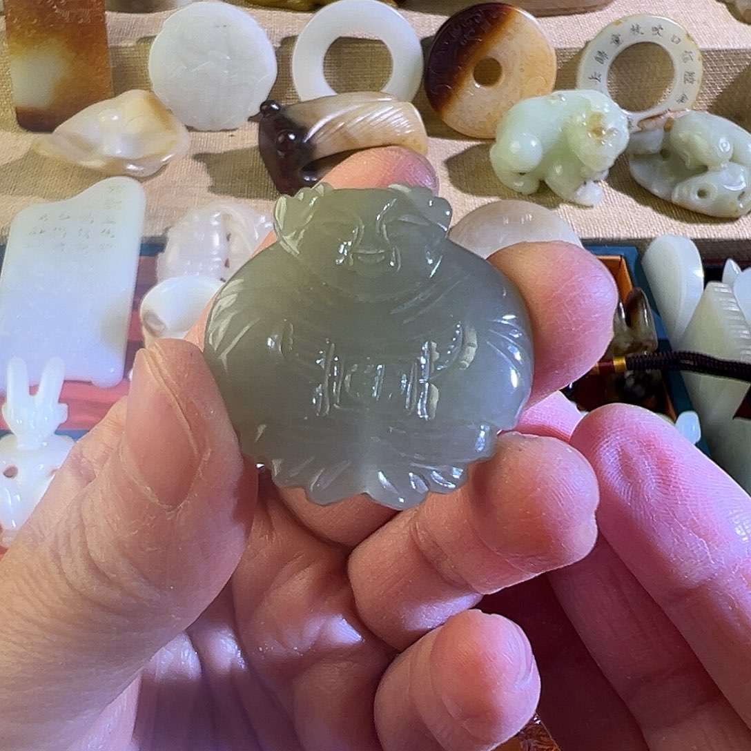 和田玉（糖玉）未镶嵌挂件