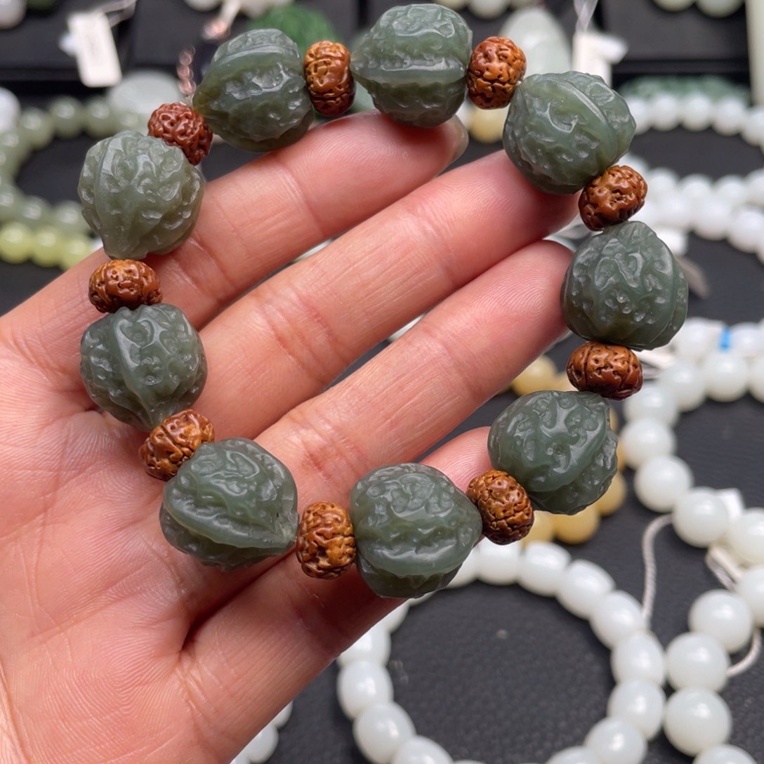 和田玉未镶嵌手链