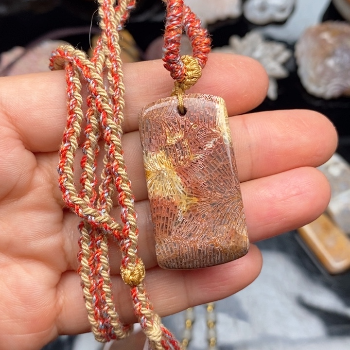 硅化珊瑚（珊瑚玉）手镯未镶嵌