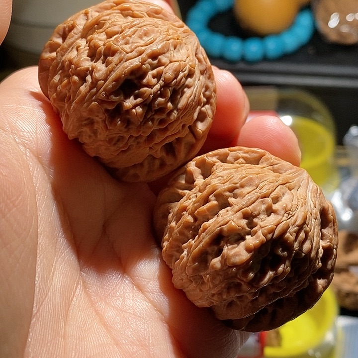 【闪购商品】吊坠文玩核桃绣球