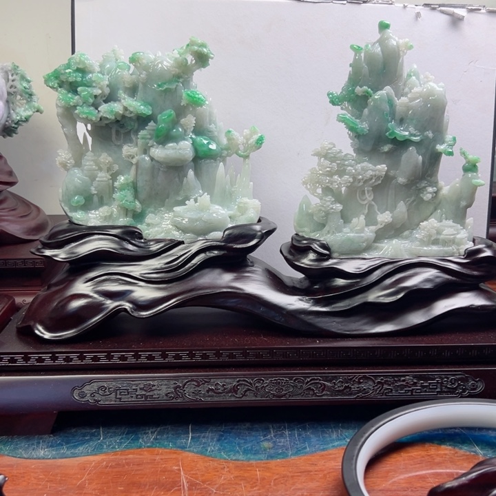 翡翠摆件未镶嵌翡翠