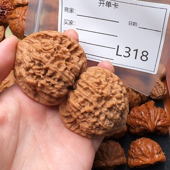 零***海文玩核桃吊坠50官帽