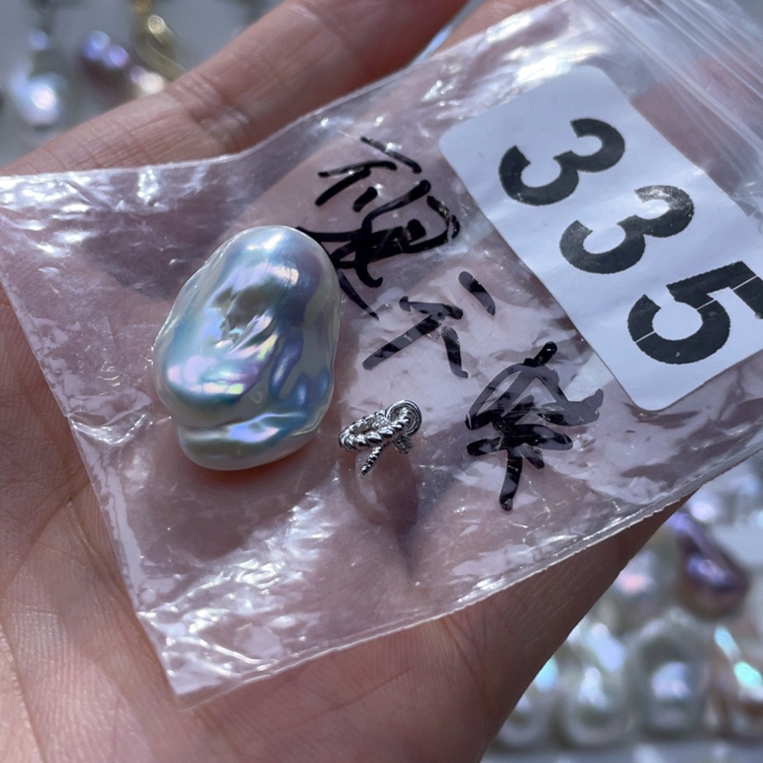 。***。淡水珍珠未镶嵌颈饰