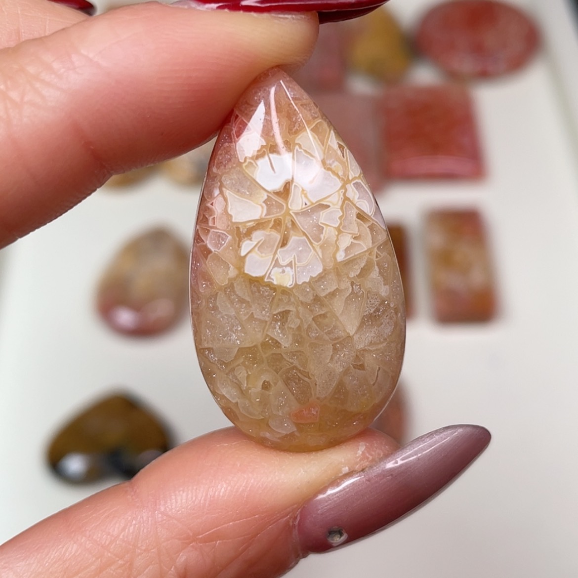 【闪购商品】未镶嵌吊坠(赠链)硅化玉H***芳