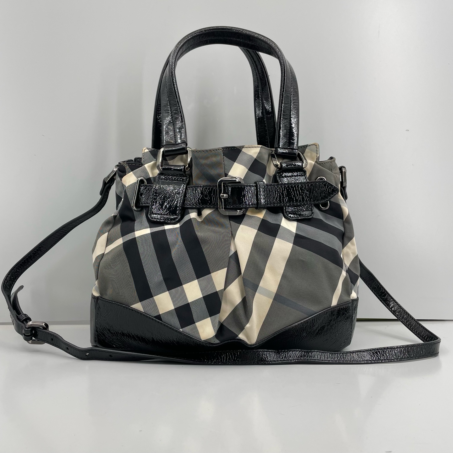 95新 BURBERRY/博柏利 优选/黑白格纹漆皮托特包/30×24/Z101414
