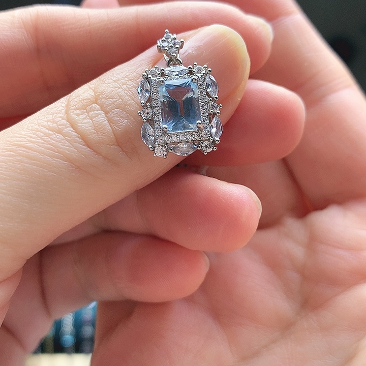 海蓝宝石吊坠(赠链)银S925镶嵌