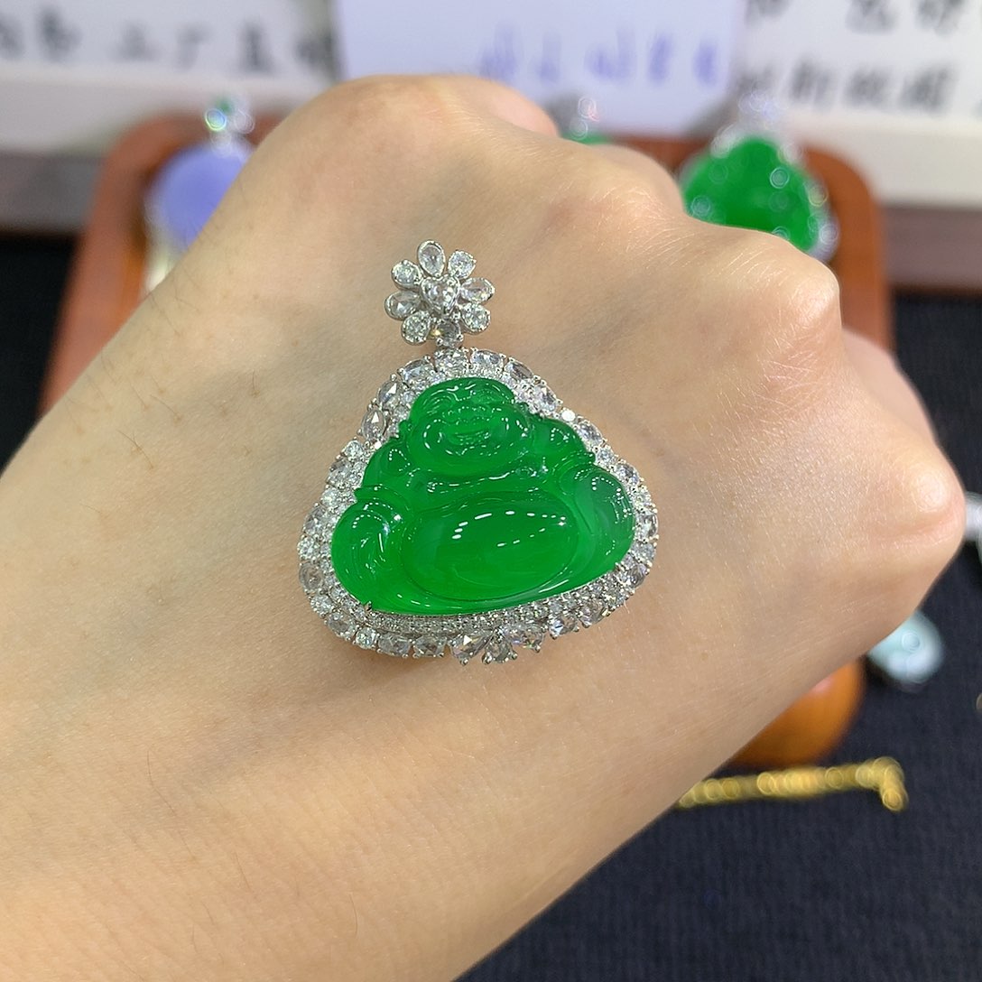 【闪购商品】吊坠(不含链)18K金镶嵌翡翠佛公