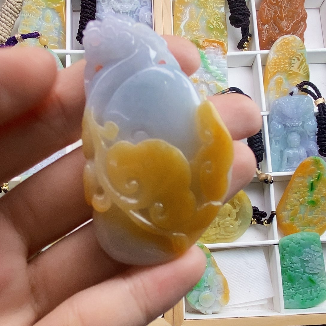 颈饰未镶嵌翡翠翡翠