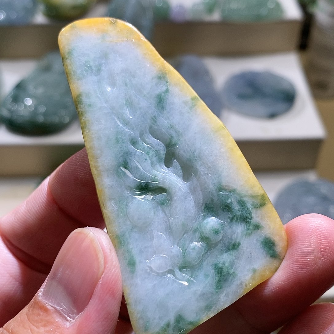 【闪购商品】翡翠颈饰未镶嵌11111111111