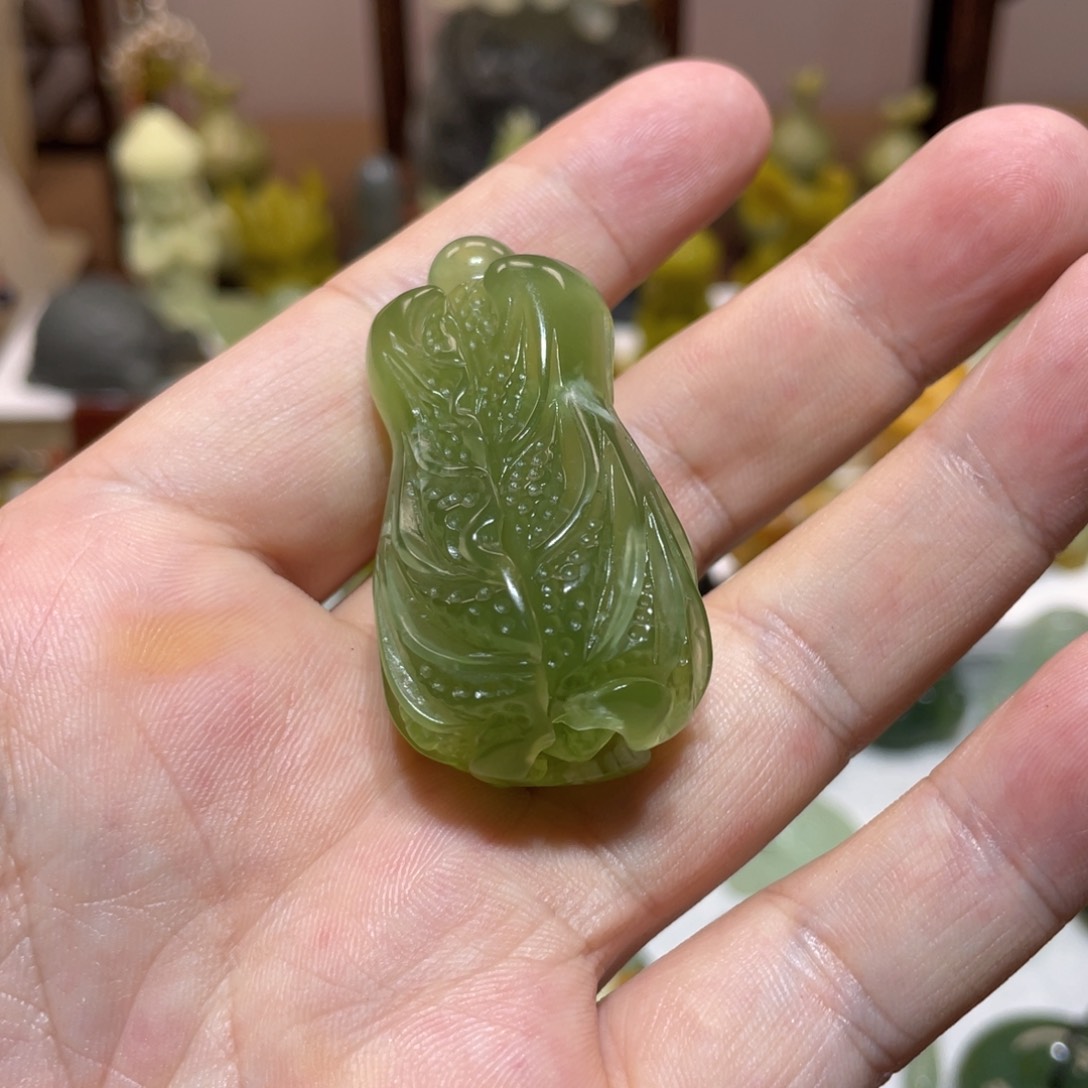 未镶嵌蛇纹石玉手链