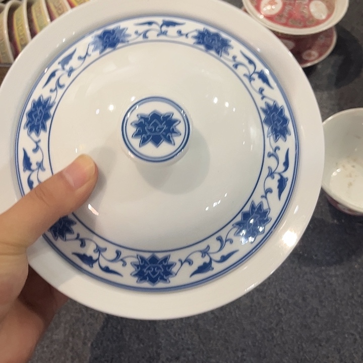 景德镇陶瓷合和器